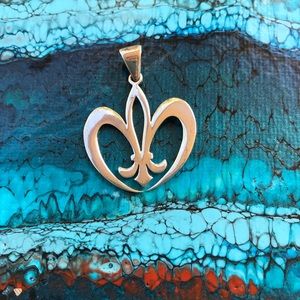 Silver Fleur de Love Pendant
